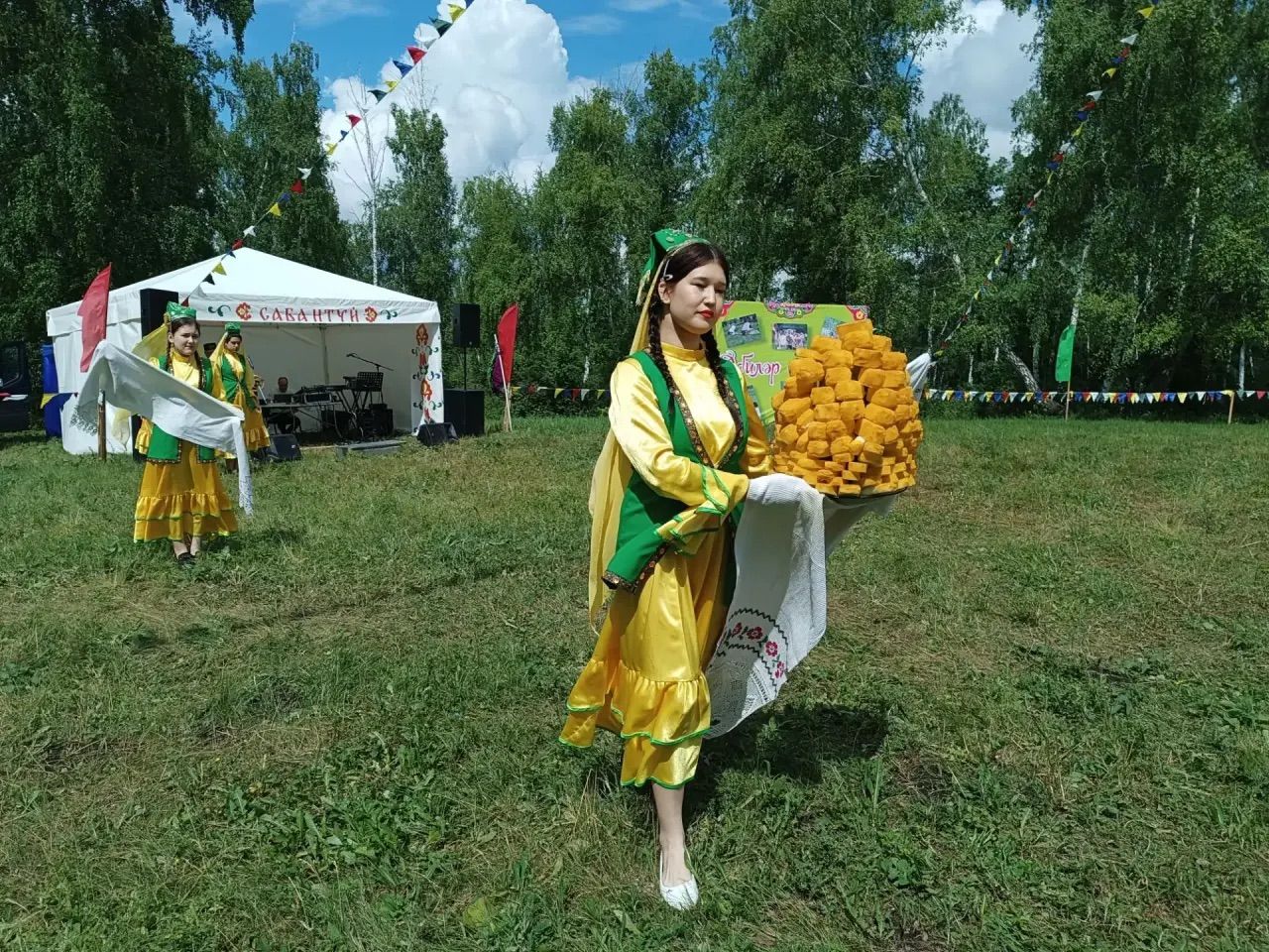 Баулы районында әби-бабайлар күңел ачты (фоторепортаж)