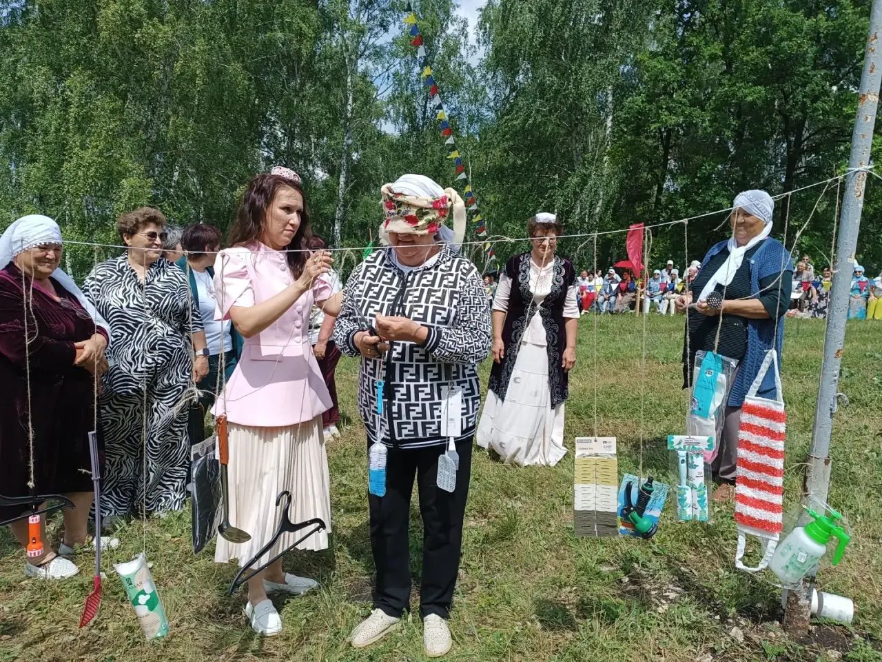 Баулы районында әби-бабайлар күңел ачты (фоторепортаж)