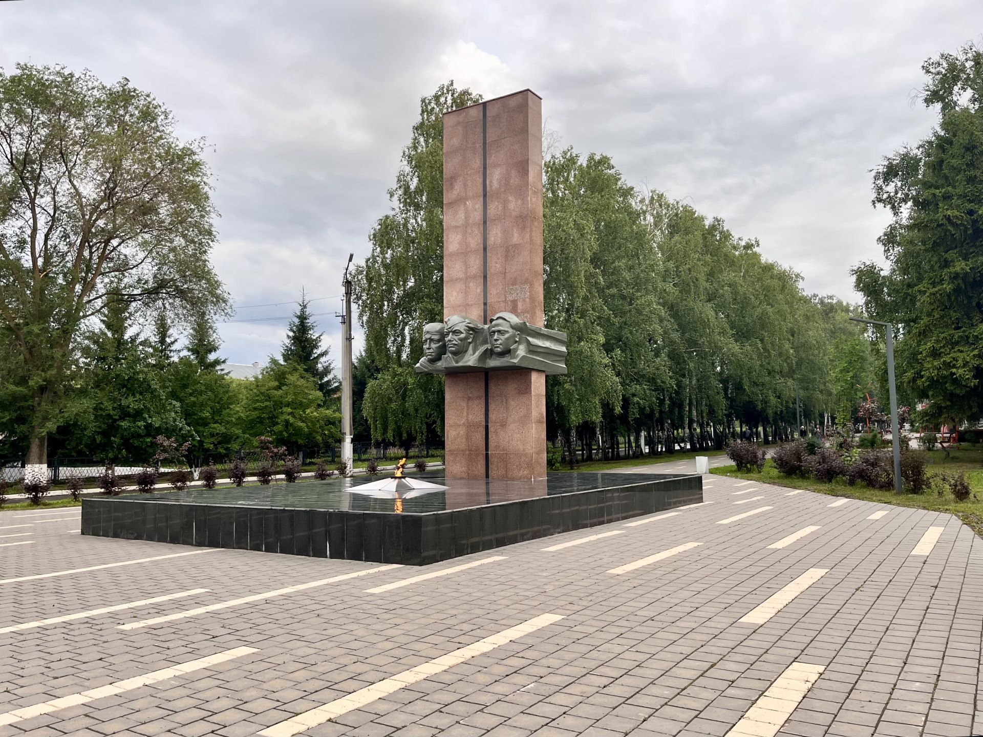 Погода 22 июня: дожди, гроза и град