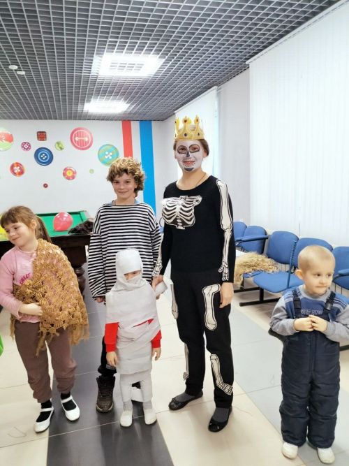 Сказочные герои заглянули к бавлинским ребятишкам