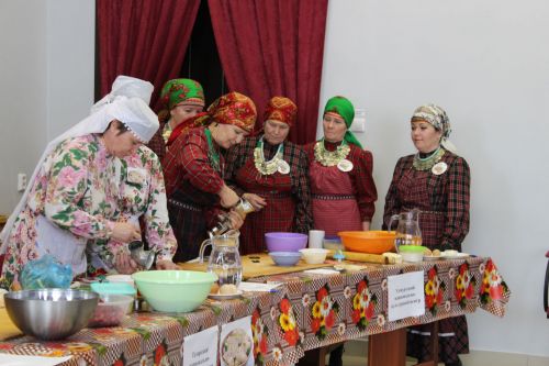 Бавлинцы отметили Всемирный день пельменя (фотогалерея)
