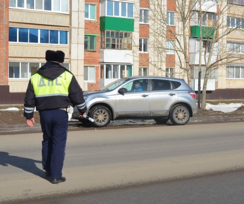Бавлинские автоиспекторы вышли на профилактический рейд перед каникулами