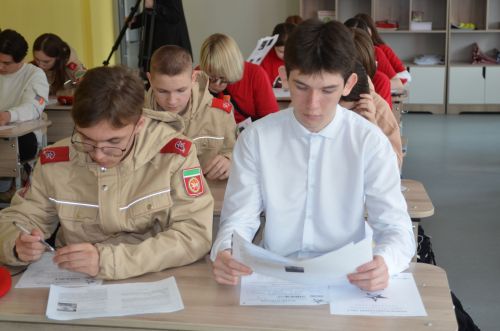 Вопросы сложные, но интересные: Бавлинцы написали диктант Победы