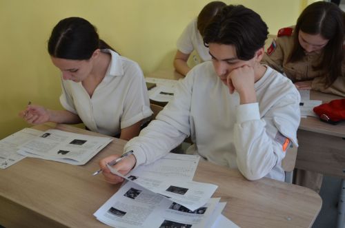 Вопросы сложные, но интересные: Бавлинцы написали диктант Победы