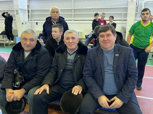 Баулы көрәшчеләре сынатмый