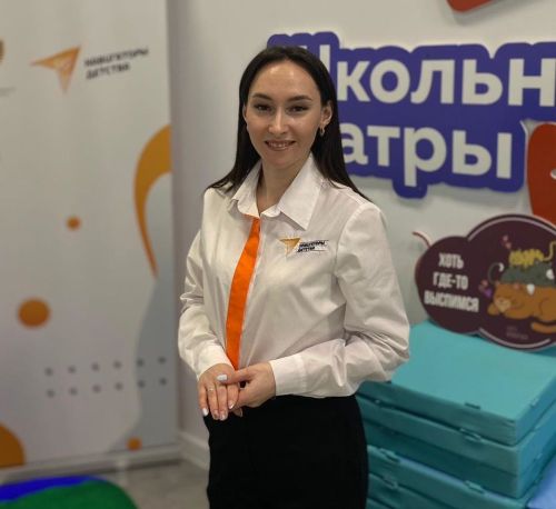 Советник директора Бавлинской школы в Москве проводит мастер-классы