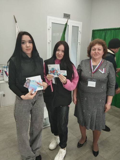 Сайлаучыларны чәй табыны белән каршы алганнар