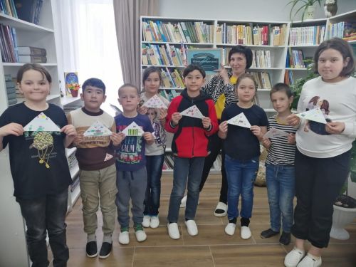 Баулы районы балалары сугышчыларга хатлар яза