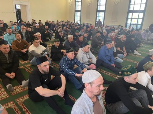 Бавлинцы празднуют Ураза-байрам