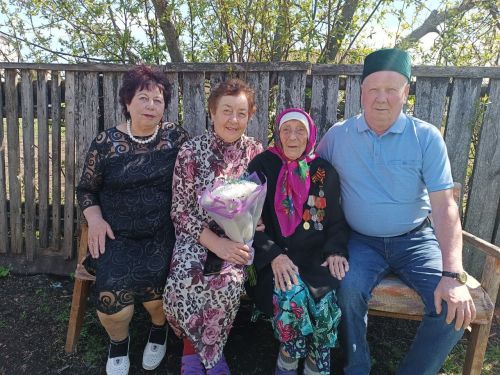 Баулы районы шәфкать туташына 95 яшь тулды