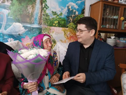 Баулы районы шәфкать туташына 95 яшь тулды
