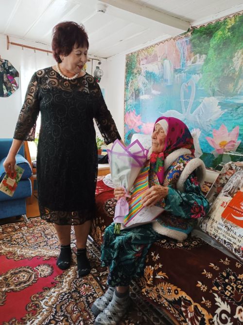 Баулы районы шәфкать туташына 95 яшь тулды