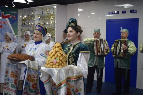 В Бавлах прошёл благотворительный матч «Своих не бросаем»