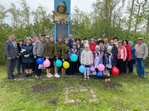Салих авыл җирлегенә караган Яңа Чүте авылында һәм Хәнсевәр авылларында да Бөек Җиңүгең 79 еллыгына багышланган искә алу чаралары үтте