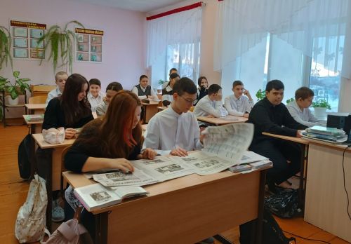 Баулы районы укучылары редакция хезмәткәре белән очраштылар