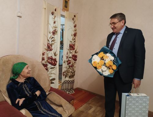 Баулы юбиляры йөз яшькә җитәргә вәгъдә бирде