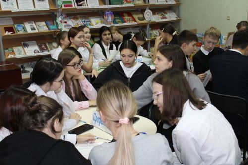 В Бавлинской центральной детской библиотеке прошла профориентационная игра «Выбор»