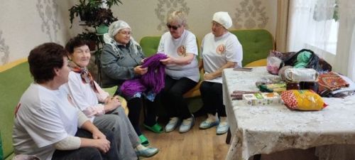 “Серебряные волонтеры” совершают добрые дела