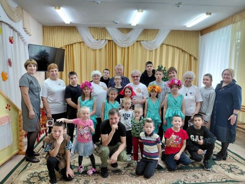 “Серебряные волонтеры” совершают добрые дела