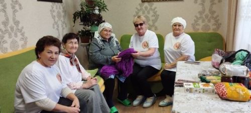“Серебряные волонтеры” совершают добрые дела
