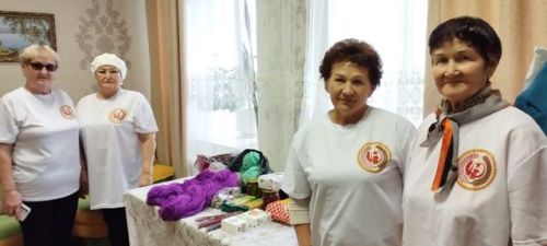 “Серебряные волонтеры” совершают добрые дела