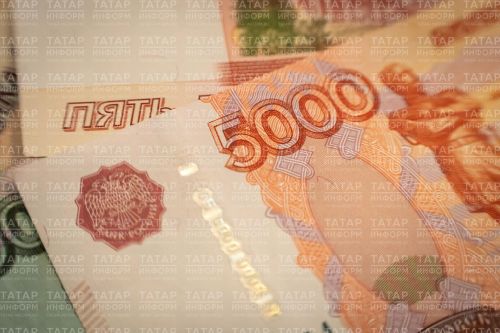 Экономист заявил, что средняя зарплата в РФ составит 110 тыс. рублей по итогам 2025 года