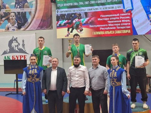 Успех бавлинских борцов в республиканских соревнованиях