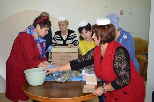 Ансамбль «Асылъяр» помогает военным