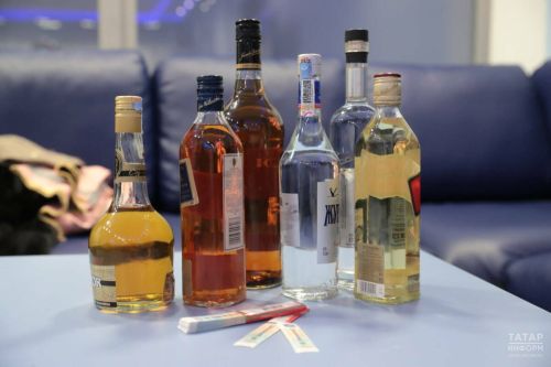 За неделю 15 татарстанцев отравились алкоголем