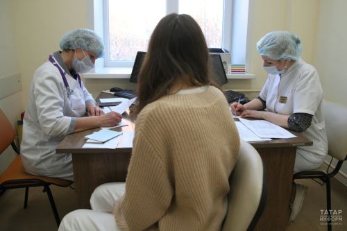 Иммунолог объяснил, почему гонконгским гриппом могут заразиться даже привитые