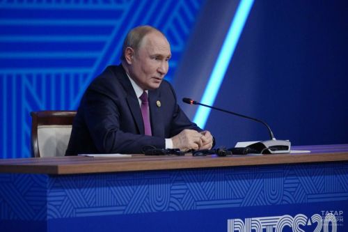 Задать вопрос Владимиру Путину теперь можно через мессенджер МАХ
