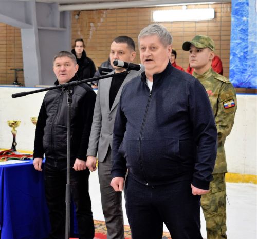 В Бавлах завершился хоккейный турнир «Золотая шайба»