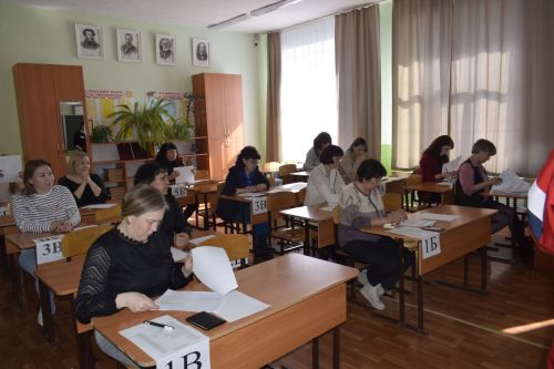 В Бавлах родители сдали ЕГЭ