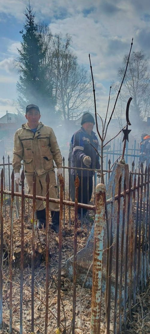 Татар Томбарлысы зиратында зур өмә оештырдылар