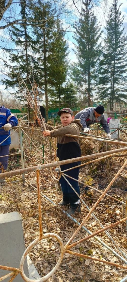 Татар Томбарлысы зиратында зур өмә оештырдылар