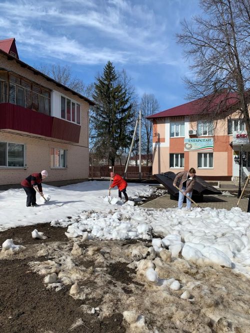 В Бавлах продолжается санитарно-экологический двухмесячник