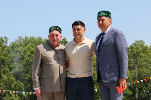 Депутат Госсовета Республики Татарстан Ирек Салихов празднует день рождения