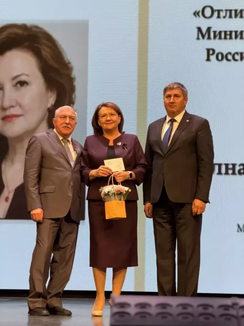 Укытучылар һөнәри бәйрәмнәрен билгеләп үттеләр