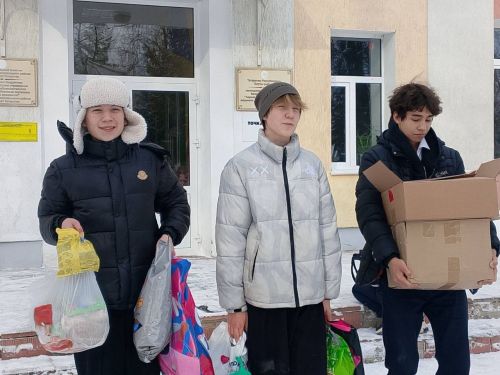 Ученики бавлинской школы помогли бездомным животным