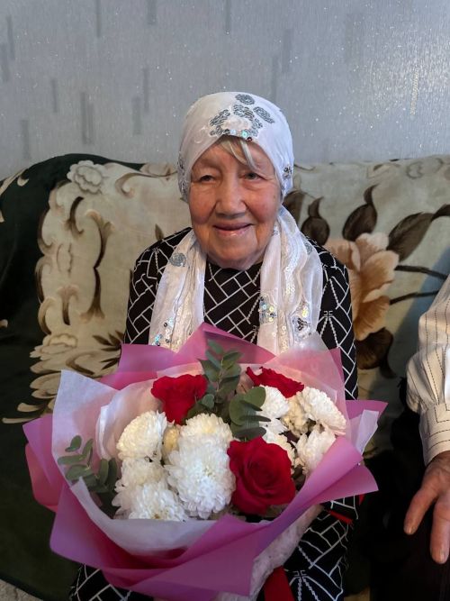 Баулыда яшәүче Әсия Вәлиева юбилеен билгеләп үтте
