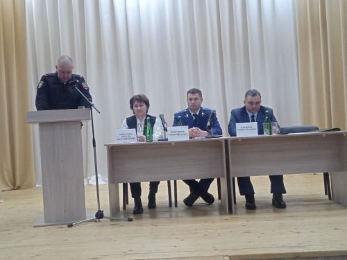 Татар Томбарлысында почтальон юк, Миңнеголга күпер кирәк