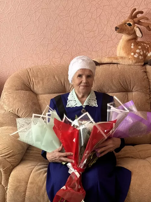 Юбиляр Асия Бакирова: “Ходай миңа бәхетле картлык бирде”