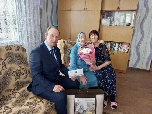 Мортаза авылы ветераны 90 яшен каршы алды
