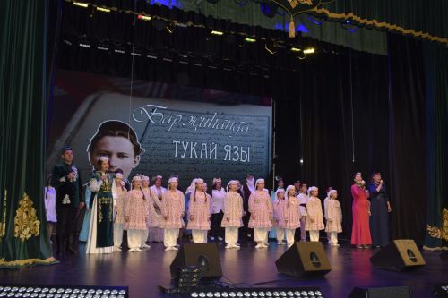 Жив в сердцах потомков