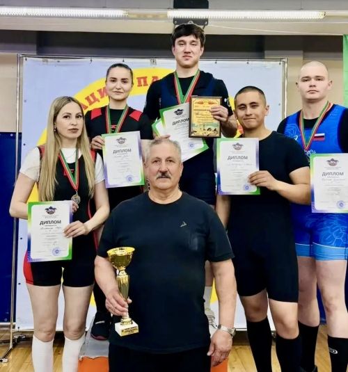 Бавлинские пауэрлифтеры отличились на чемпионате Республики Татарстан