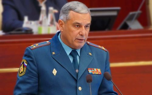 Начальник ГУ МЧС России по РТ поздравил пожарных с профессиональным праздником