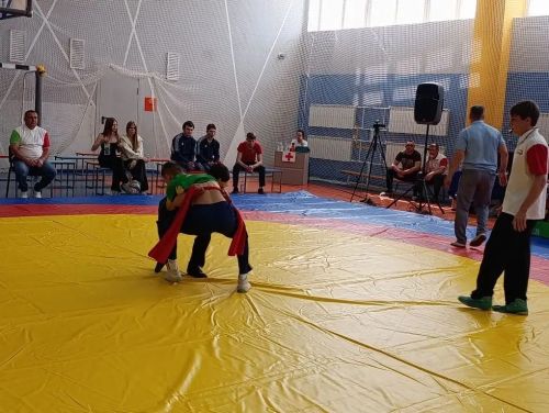 В Бавлах проходит республиканский фестиваль-конкурс по национальной борьбе куреш «Юные батыры»