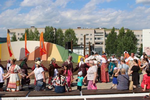 Первый этнофестиваль «курше Мирас» прошёл в Бавлах