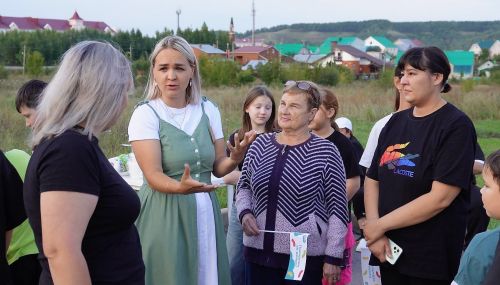 В Бавлах провели праздник двора