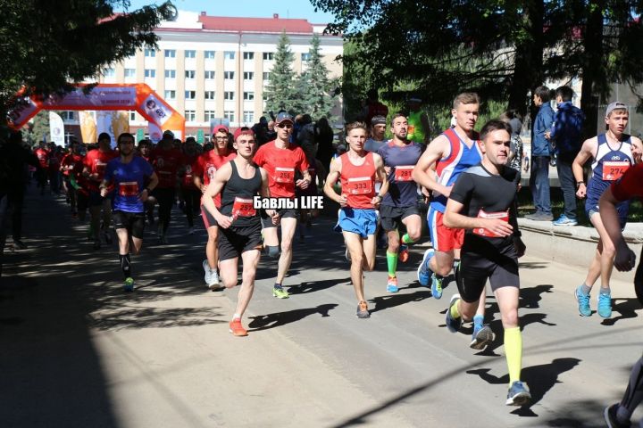 Бавлинец завоевал золотую медаль на легкоатлетическом марафоне в Башкортостане